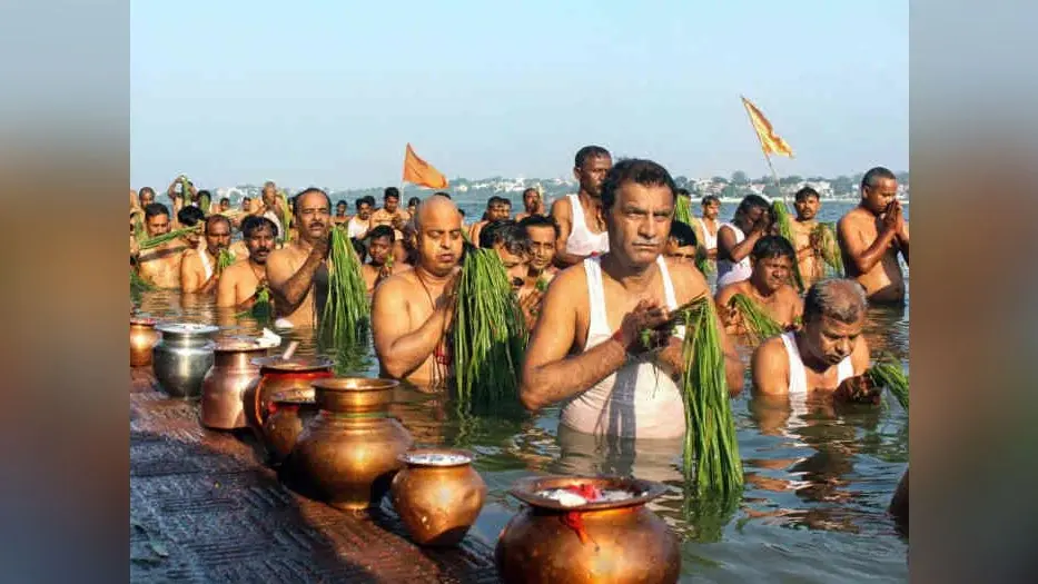 Pitru Paksha 2023: पूर्णिमा श्राद्ध के साथ पितृपक्ष शुरू, यमलोक से धरती पर पधारे पूर्वज, ऐसे तृप्त होंगे पितर