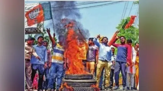 WB Election News : नदिया में दो बीजेपी कार्यकर्ताओं का शव बरामद, पार्टी का आरोप- टीएमसी के गुंडों ने की हत्या