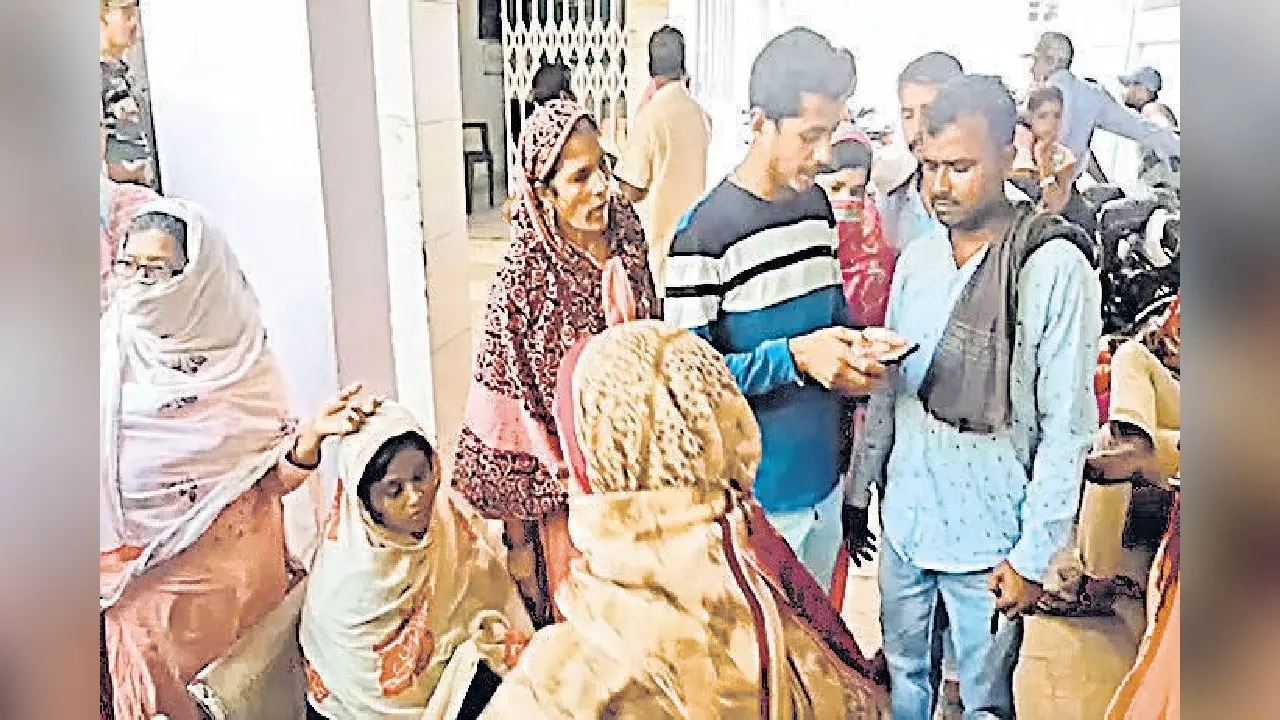 दो महीने में ही प्यार का दुखद अंत: घर से भागकर की शादी, अब फंदे से लटका मिला शव, ससुराल वाले घर छोड़ भागे