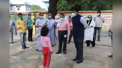 कोडरमा में छह साल की बच्ची समेत 19 ने दी कोरोना को मात, पुष्पवर्षा के साथ हुए अस्पताल से विदा