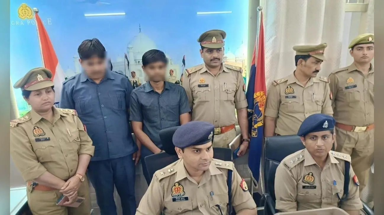आगरा में बड़ा सड़क हादसा, ऑटो और वैगनआर कार में भिड़ंत, 6 लोगों की मौत, चार घायल