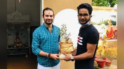 Tej Pratap को बड़ा झटका! करीबी आकाश यादव आज होंगे लोजपा में शामिल, पशुपति पारस दिलाएंगे सदस्यता
