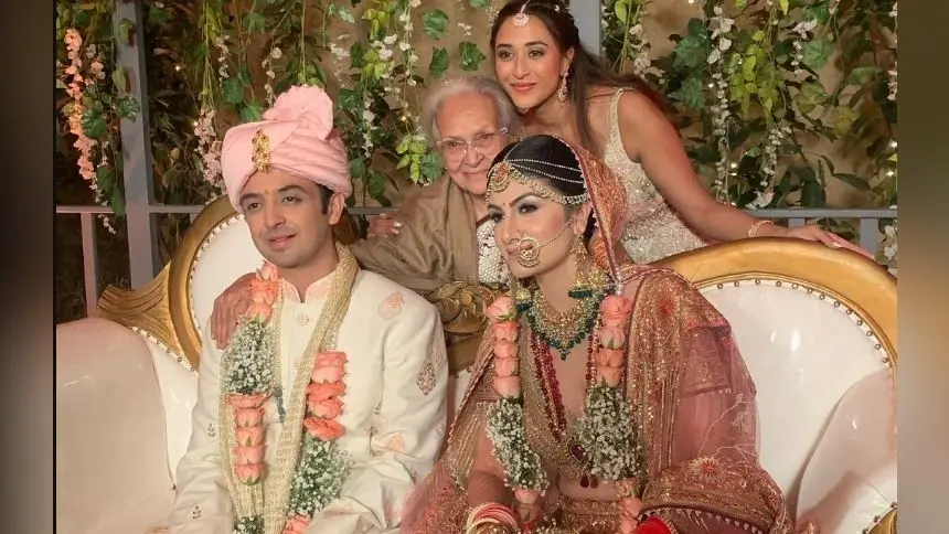 Yeh Rishta Kya Kehlata Hai फेम आयुष विज ने साक्षी कोहली संग रचाई शादी, वायरल हुई इवेंट की तसवीरें