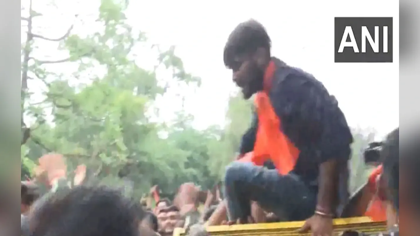 PU Election: ABVP के अध्यक्ष पद की उम्मीदवार ने कहा- चुनाव में मारपीट की घटना सामान्य, गंभीरता से न लें