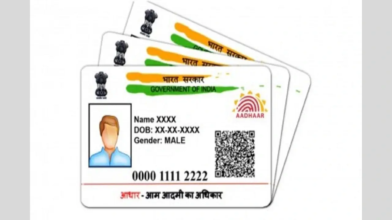 Varanasi News: Aadhar Card से लिंक होगा मतदाता सूची, 1 अगस्त से घर-घर चलेगा अभियान