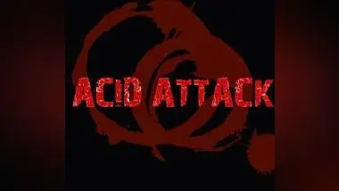 Acid Attack: देवरिया में दो युवतियों पर बाइक सवारों ने फेंका तेजाब, हालत गंभीर