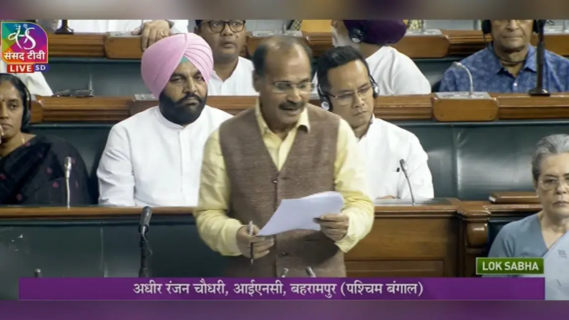 बंगाल : इंडिया गठबंधन में अंदरूनी कलह, मोहम्मद सलीम के बयान पर बिफरे फिरहाद हकीम व अधीर रंजन चौधरी