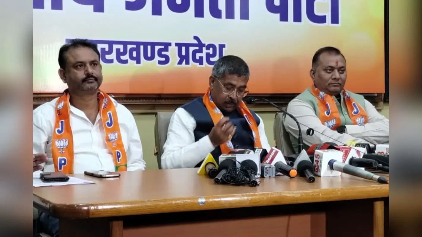 झारखंड: विकसित भारत संकल्प यात्रा के बहाने राज्यसभा सांसद आदित्य साहू ने हेमंत सोरेन सरकार पर साधा निशाना