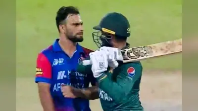 PAK v AFG: मैदान पर झगड़ने के कारण आईसीसी ने आसिफ अली और फरीद अहमद पर लगाया जुर्माना