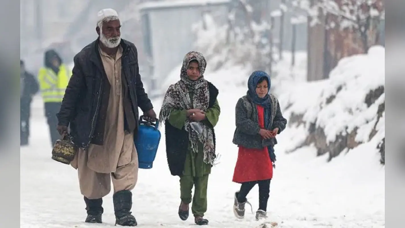 Afghanistan Cold Wave: अफगानिस्तान में ठंड से 70 लोगों की मौत, -33 डिग्री पहुंचा तापमान