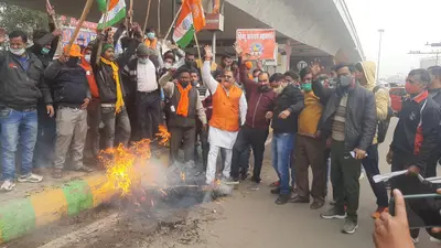 UP: आगरा के स्कूल में मिनटों में सवाल हल करते हैं बच्चे, गणित में ले रहे दिलचस्पी, शुरू की मैथमेटिक्स लैब