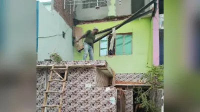 Agra News: राजा मंडी स्टेशन पर तैनात सिपाही को अचानक आया चक्कर, ट्रेन के नीचे आने से हुई मौत, देखें VIDEO