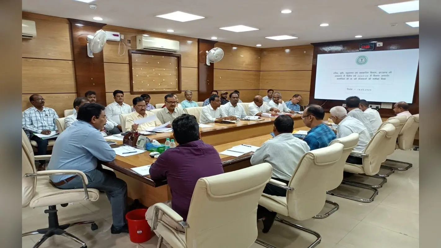 झारखंड: 15 जून तक लंबित योजनाएं करें पूरी, सभी प्रखंडों में लगाएं कृषि मेला, कृषि सचिव ने दिया निर्देश