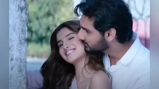 Tumse Bhi Zyada Song: रिलीज होते ही धमाल मचा रहा तड़प का नया गाना ‘तुमसे भी ज्यादा’, यहां देखें VIDEO