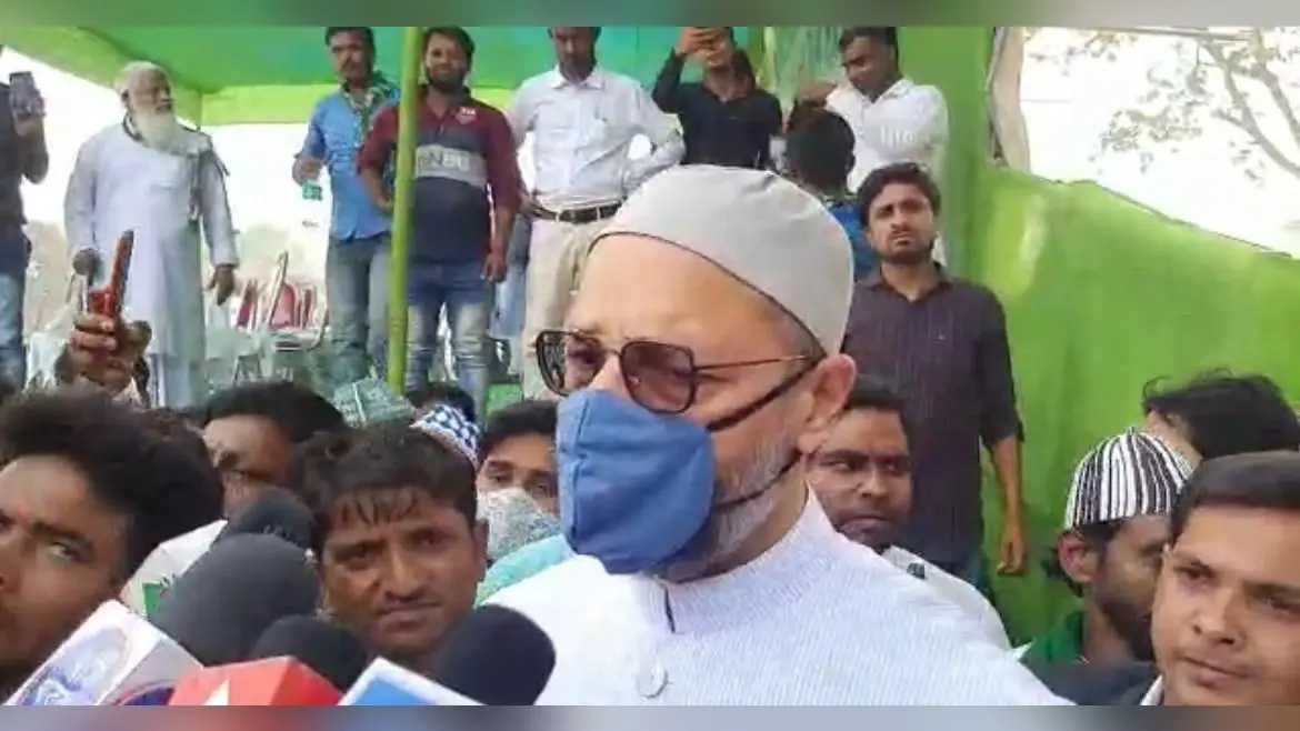 बंगाल में लोगों को डराकर मांगा जा रहा है वोट, उत्तर दिनाजपुर में बोले AIMIM चीफ असदुद्दीन ओवैसी