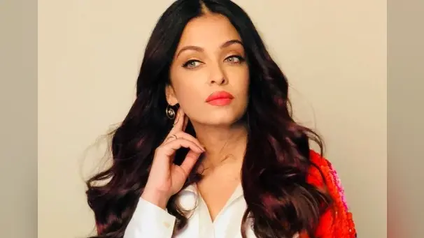 जब रिलेशनशिप को लेकर ऐश्वर्या राय बच्चन ने किया था ये खुलासा, कहा था- मैं पहली नजर में कभी भी…