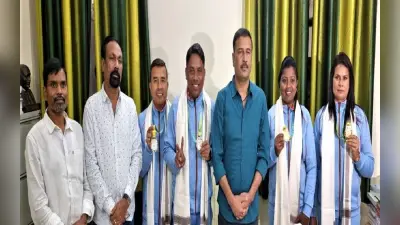 Jharkhand News : कॉमनवेल्थ गेम्स के पदक विजेताओं को आजसू पार्टी प्रमुख सुदेश महतो ने किया सम्मानित