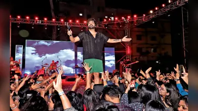 रांची के लोगों पर छाया अखिल सचदेवा का जादू, द बिग बॉलीवुड नाइट के गानों पर देर रात तक झूमते रहे श्रोता