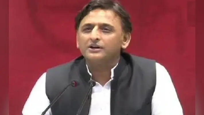 UP सरकार पर अखिलेश का निशाना, कहा- मुसलमानों के प्रति नफरत फैला रही है BJP