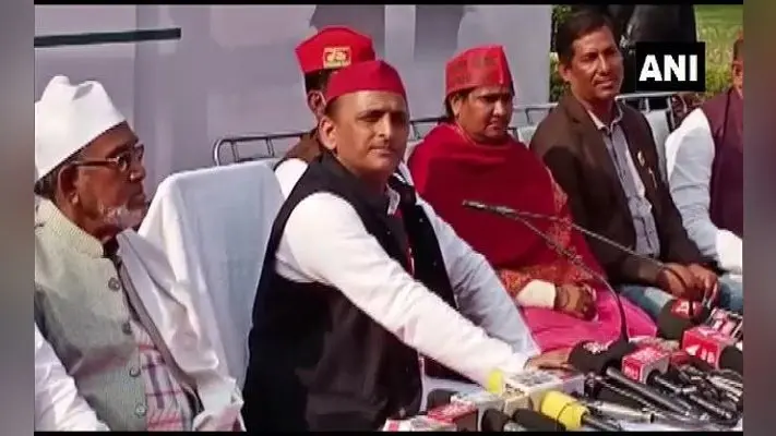 West Bengal Assembly Elections 2021 : ममता को सपोर्ट करेंगे अखिलेश, बीजेपी पर लगाया नफरत फैलाकर चुनाव जीतने का आरोप
