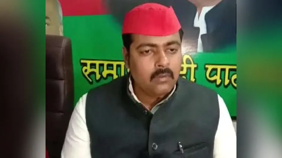 ‘कोरोना वैक्सीन से लोग हो जायेंगे नपुंसक’ – अखिलेश यादव के बाद सपा MLC के विवादित बोल