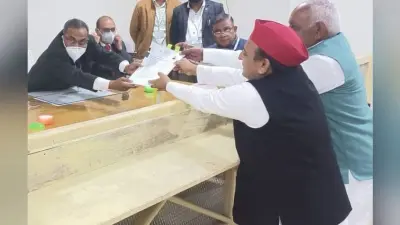 UP Election 2022: अखिलेश यादव ने करहल से किया नामांकन, मुलायम सिंह और समाजवादी का है गहरा नाता, पढ़ें