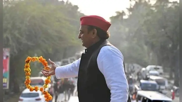 UP Chunav 2022: अखिलेश-शिवपाल ही नहीं, यूपी चुनाव में मुलायम फैमिली के इन सदस्यों के भी लड़ने की चर्चा