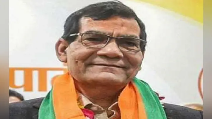 यूपी विधानसभा चुनाव की तैयारियों में जुटी बीजेपी, गुजरात से दिल्ली तक पीएम मोदी के साथ रहे पूर्व नौकरशाह एके शर्मा को मिली अहम जिम्मेदारी