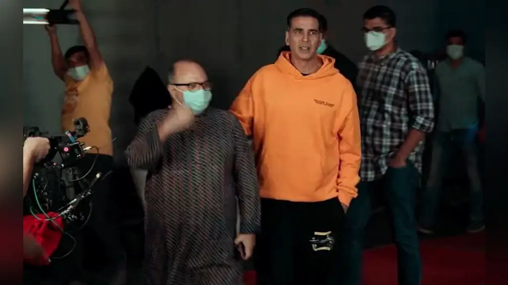 अक्षय कुमार के पहले स्क्रीन टेस्ट का VIDEO हुआ वायरल, लंबे बालों को देखकर बोले जाएगी मेरी नौकरी…
