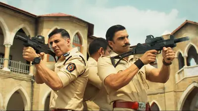 सोने की चेन, लाल गमछा और खुली बटन शर्ट के साथ दिखे बच्चन पांडेय, देखिए अक्षय कुमार का नया वायरल लुक