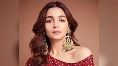 बॉलीवुड में धमाल मचाने के बाद हॉलीवुड में डेब्यू कर रहीं आलिया भट्ट,Gal Gadot के साथ करेंगी काम, डिटेल्स