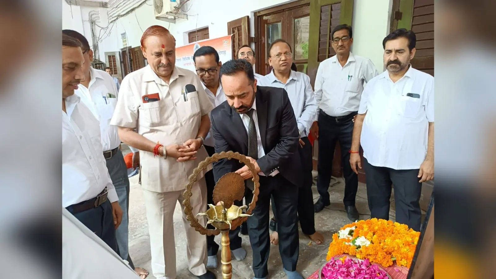 अलीगढ़ में लोक अदालत में 31265 मामलों का किया गया निपटारा, 28 करोड़ से अधिक की वसूली