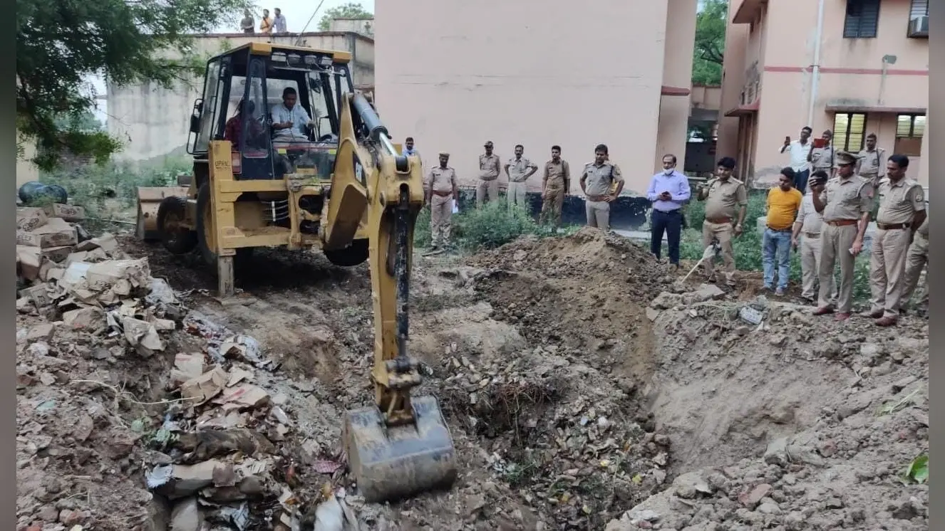 Aligarh: संकट में AMU के मेडिकल कॉलेज की मान्यता, आयोग को निरीक्षण में मिली कई कमियां, दिए ये निर्देश