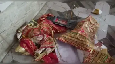 Aligarh News: पुलिस के पहरे में रूबी आसिफ खान ने किया गणेश प्रतिमा का विसर्जन, आततायियों से मिली थी धमकी