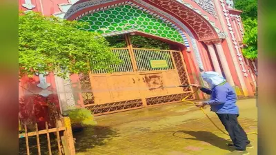 अलीगढ़: त्योहार को लेकर प्रशासन अलर्ट, पशुओं के कारण अप्रिय घटना होने पर पशुपालकों पर दर्ज होगी FIR