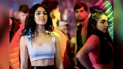 Almost Pyaar With DJ Mohabbat Review: फिर चूके अनुराग कश्यप.. एक साथ कई मुद्दों को दिखाने की नाकामयाब कोशिश