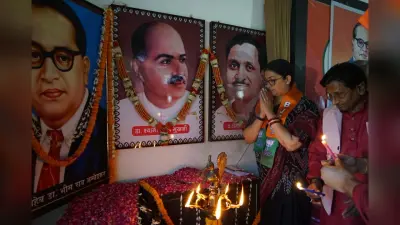केंद्रीय मंत्री स्मृति ईरानी ने वाराणसी में डॉ. आंबेडकर की जयंती मनाई, कांग्रेस पर किया करारा प्रहार