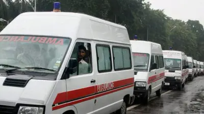 घंटों कराहता रहा मरीज, एंबुलेंस के इंतजार में निकल गयी मरीज की जान