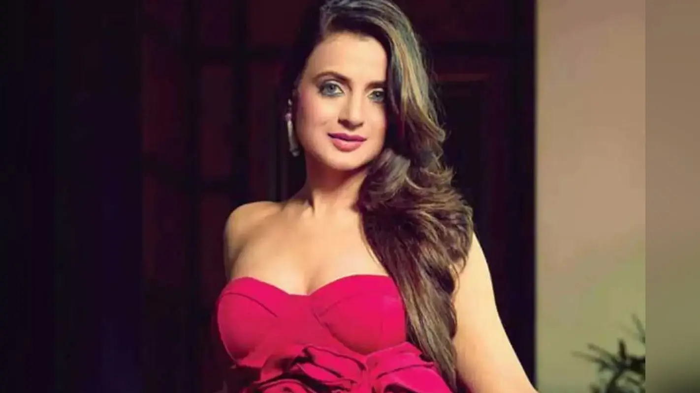Ameesha Patel: 50 साल की उम्र में भी अमीषा पटेल ने क्यों नहीं की शादी, कहा- मुझसे आधी उम्र के लड़के मुझे डेट पर ले जाना चाहते हैं