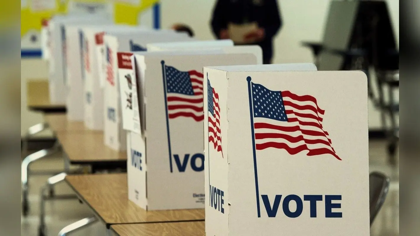 America: चुनावी गड़बड़ी मामले में चार अमेरिकी और तीन रूसी नागरिकों पर आरोप