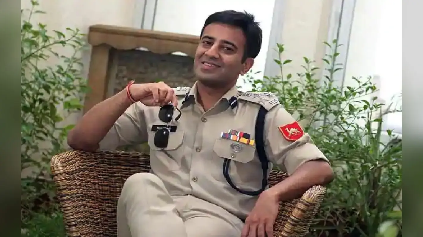 खाकी ‘द बिहार चैप्टर’ वेब सीरीज के चक्कर में फंसे आईजी अमित लोढ़ा, निगरानी विभाग ने दर्ज करायी FIR