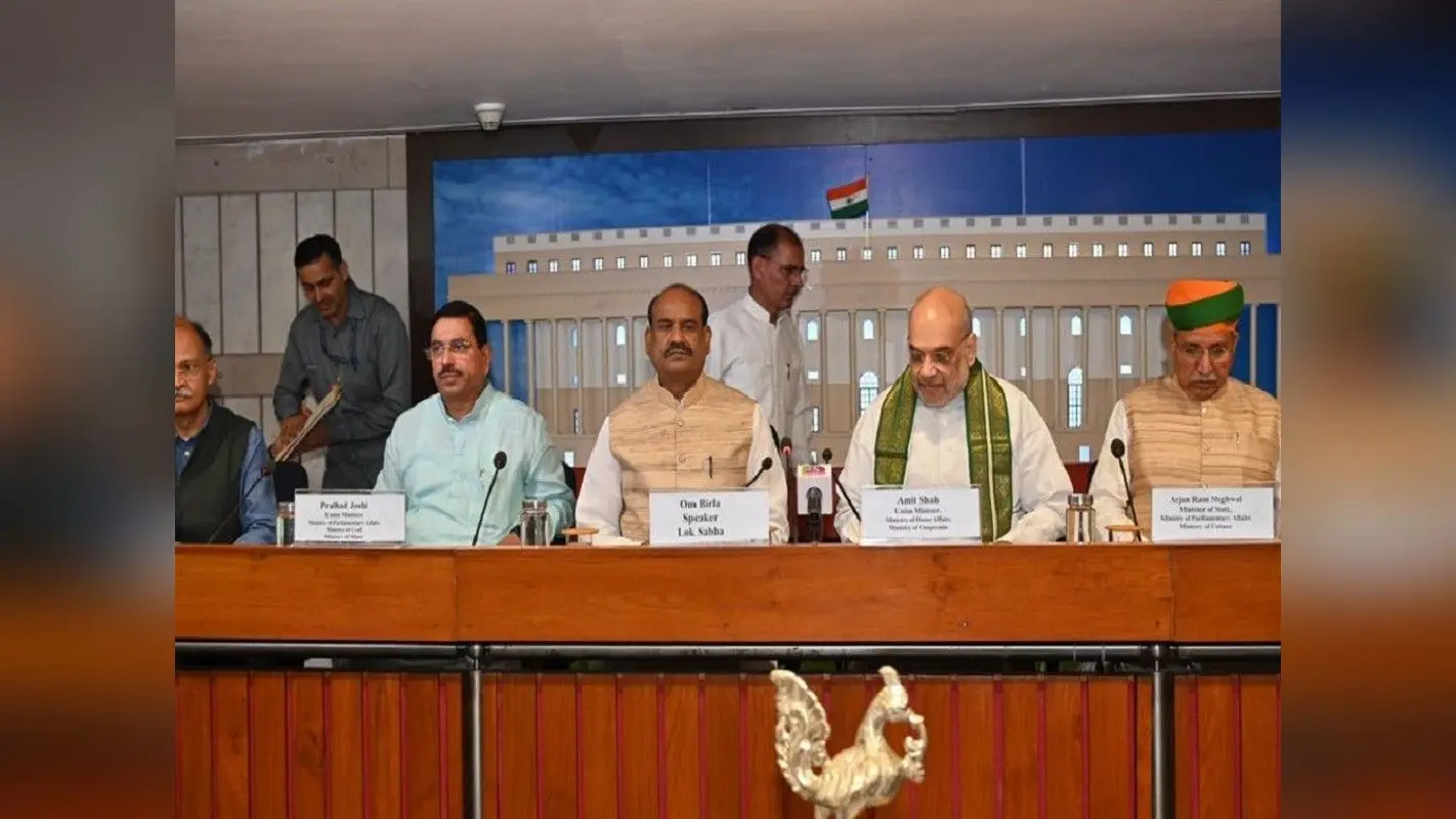 Jammu Kashmir: अमित शाह बोले, आर्टिकल 370 के हटने के बाद से जम्मू-कश्मीर में स्थापित हो रही शांति