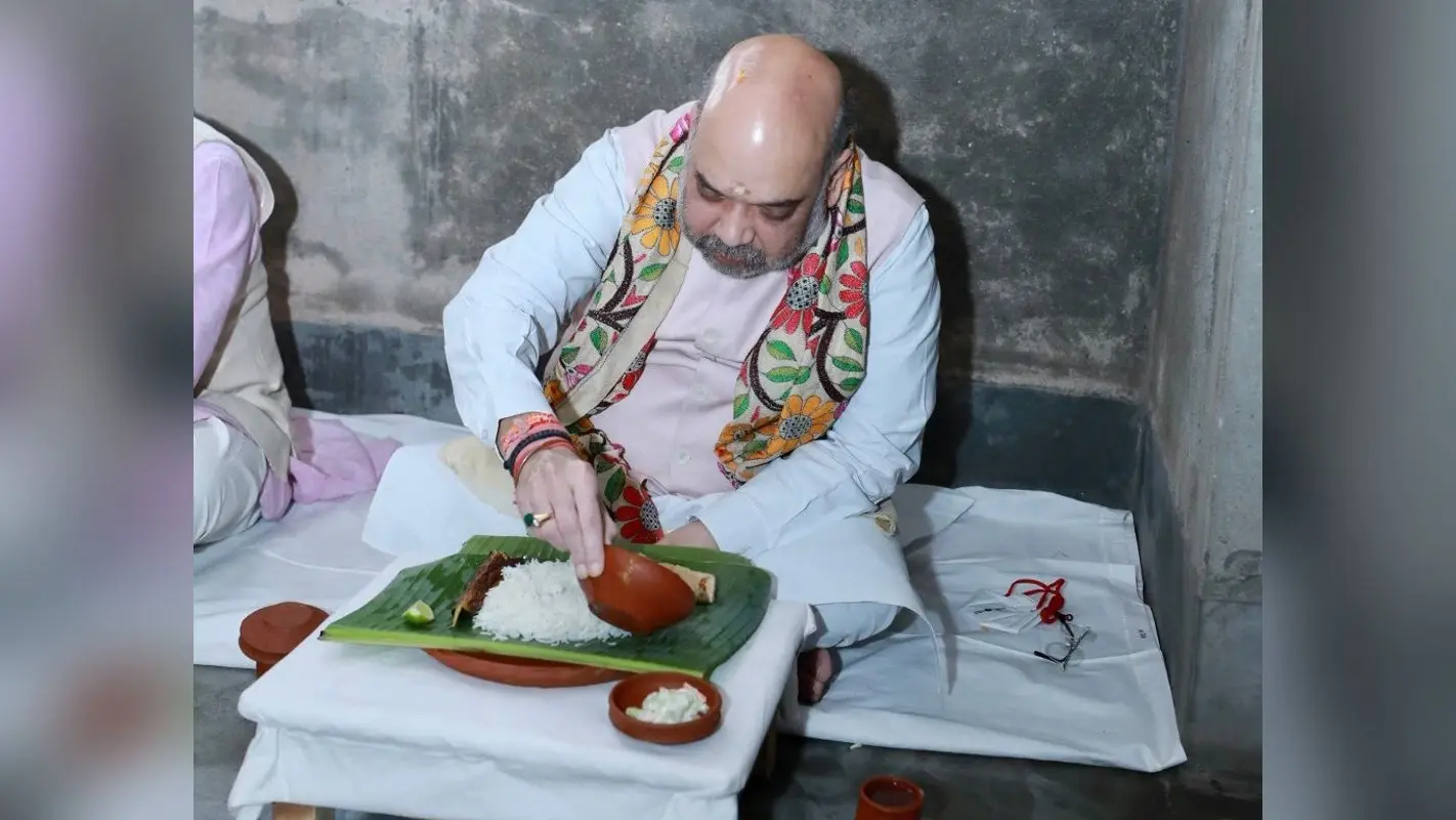बंगाल यात्रा के दूसरे दिन अमित शाह ने कहां किया भोजन