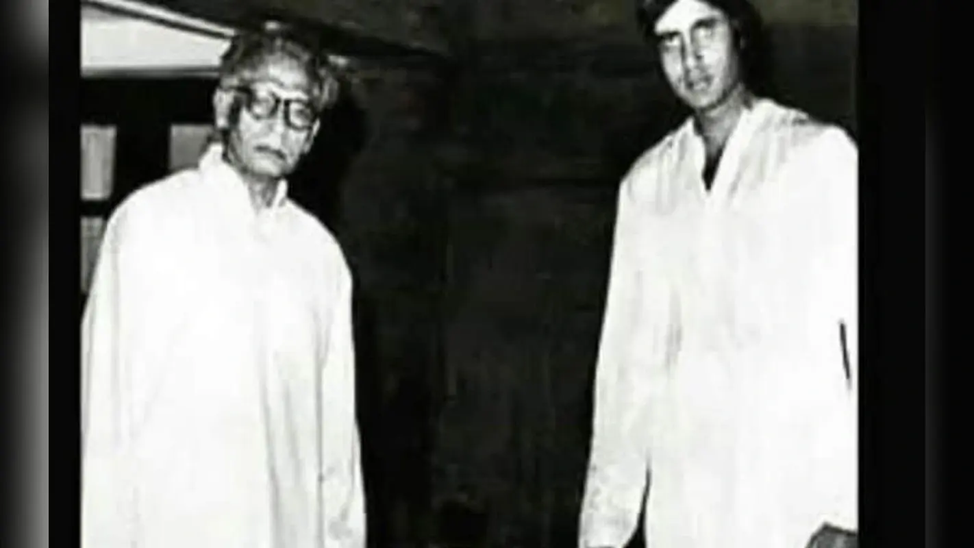 Amitabh Bachchan Birthday :जब पंडित नेहरू से मुलाकात से पहले अमिताभ बच्चन को पिता से मिली थी ये हिदायत…