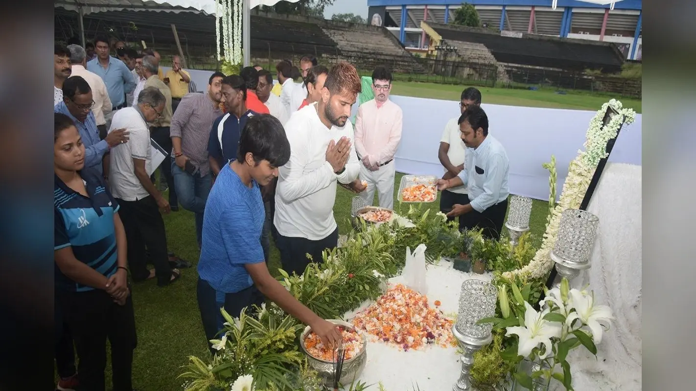 JSCA ने कीनन स्टेडियम में Amitabh Choudhary को दी श्रद्धांजलि, बहनों और खिलाड़ियों ने उन्हें ऐसे किया याद