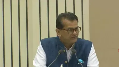 नीति आयोग ने आधार को सरकारी योजनाओं का बताया ‘आधार’, अमिताभ कांत ने कहा – दो लाख करोड़ से अधिक की हुई बचत