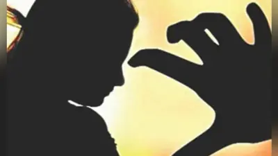 प्रैक्टिकल के नाम पर टीचर ने पार की दरिंदगी की हद, नशीला पदार्थ खिलाकर 17 छात्राओं से की छेड़छाड़