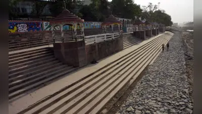 पटना के गंगा रिवर फ्रंट को कटाव से बचाने के लिए होगी बोल्डर पिचिंग, आईआईटी रुड़की के सुझाव पर हो रहा काम