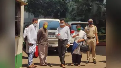भीमा कोरेगांव के आरोपी गौतम नवलखा और आनंद तेलतुंबडे ने किया सरेंडर
