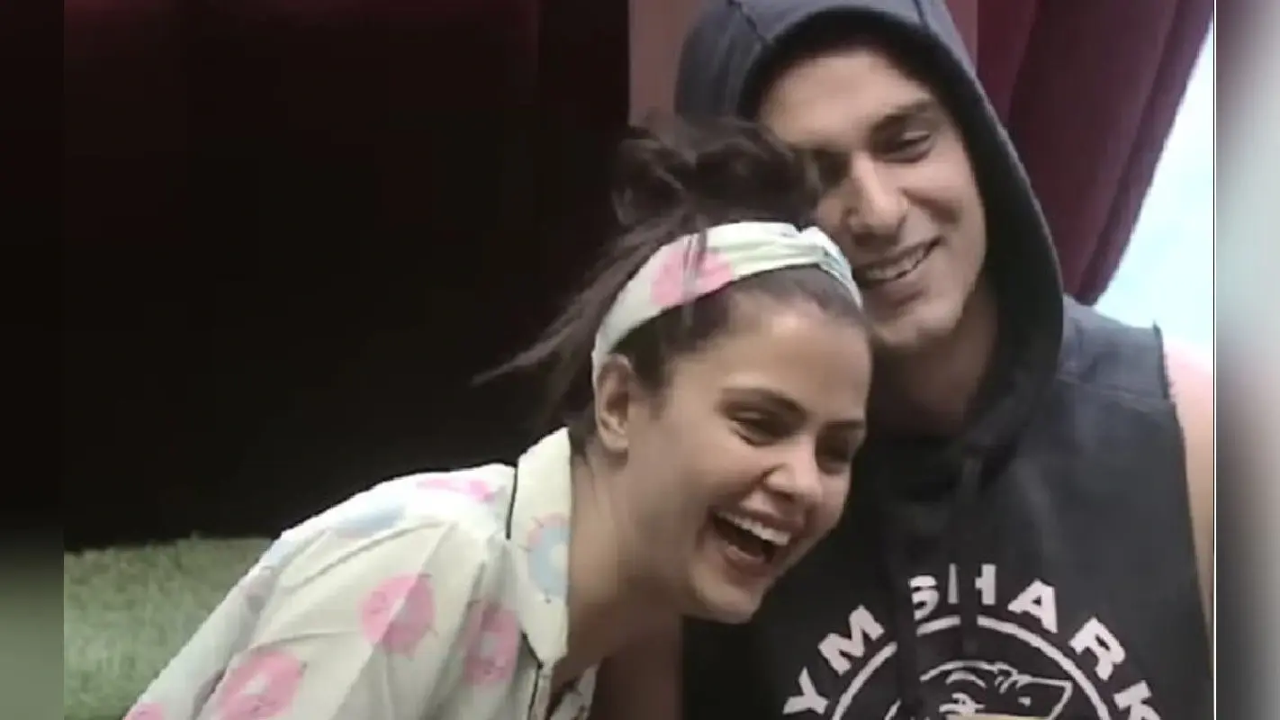 Bigg Boss 16: करण जौहर के सामने अंकित गुप्ता ने प्रियंका चौधरी को लेकर कही ऐसी बात, सुनकर सब हुए शॉक्ड